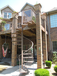 ORNATE EXTERIOR SPIRAL